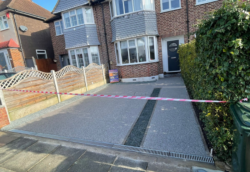 resin-driveway-ashford resin driveway installed in Southend-on-Sea Essex