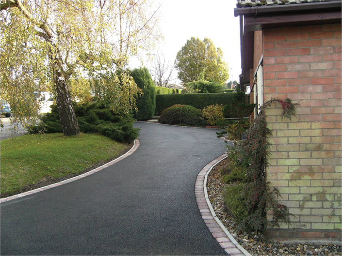 rayleigh-tarmac-driveway large tarmac driveway completed in Rayleigh Essex